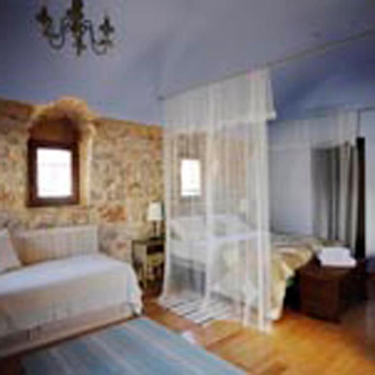 Traditional Hotel Ianthe Véssa Екстериор снимка