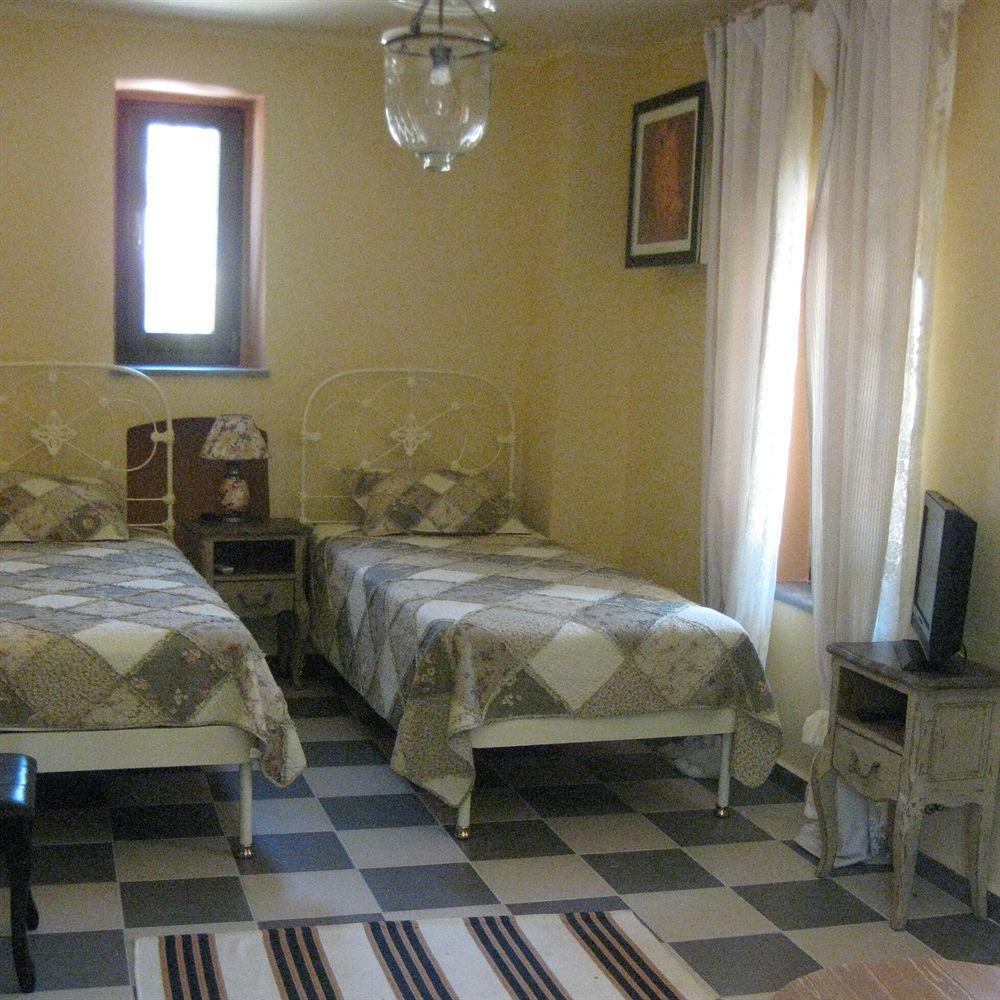 Traditional Hotel Ianthe Véssa Стая снимка